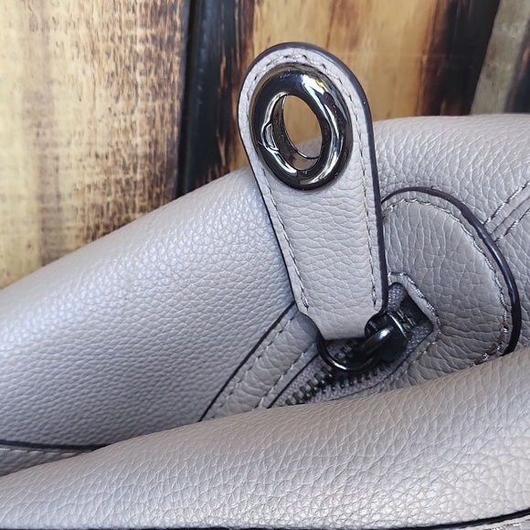 Coach Turnlock Eddie Beechwood Pebbled grain Leather Chain Strap shoulder bag - Picture 6 of 14